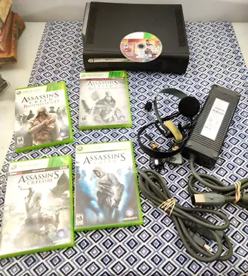 $56.05 • Buy Microsoft Xbox 360 HDD Console With Charger 2 Headsets Bundle Games Assassin's 