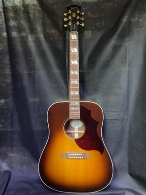 $2943 • Buy Acoustic Guitar Gibson Hummingbird Studio Walnut Side & Back Brown Sunburst
