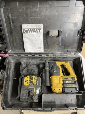 £69.99 • Buy Dewalt 24v Sds Hammer Drill Set