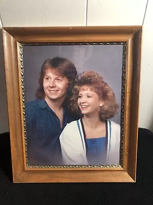 Vintage Wood W/Gold Trim 8 X 10 Picture Frame HANG ONLY • $18.99