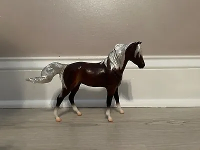 Breyer Silver Bay Mustang Horse Figurine #934 Classic Collection 2012 - Metallic • $20