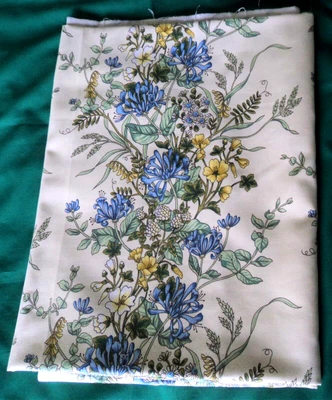 Vintage 1970s Cream/Blue Honeysuckle Pattern  Cynthia  By Rectella 70 L 48 W • £6.99