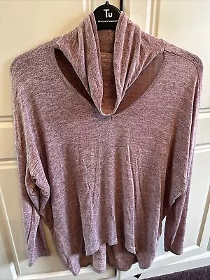 Ladies Size S Top From QED London  • £0.99