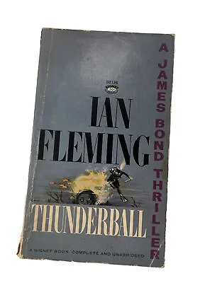 James Bond In Ian Flemings Thunderball Signet Vintage Paperback 20th Printing • $8.99