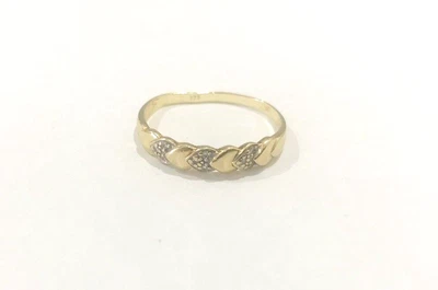 Vintage 375 Italian 9ct Yellow Gold Diamond Ring • $129