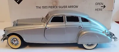 Danbury Mint 1/24 Scale - 1933 Pierce Silver Arrow • £30
