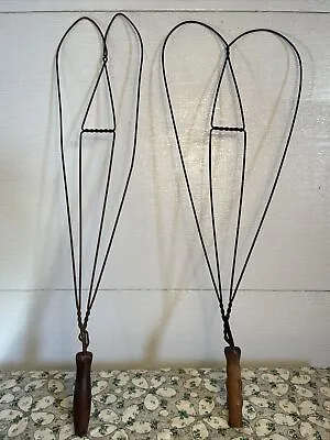 2 Lg Antique Vtg Wire Carpet Rug Beaters Heart Wood Handle Primitive Farmhouse • $46.99