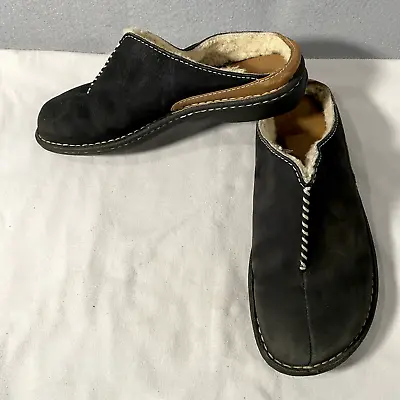 UGG Black Leather Lined Slip On Casual Clog Mule Slipper Shoes Women Size 7 • $23.95
