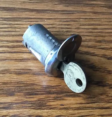 1946 1947 1948 Lincoln LOCK CYLINDER W/KEY Vtg 1940s Exterior • $45