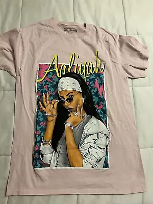 Aaliyah Shirt Medium Pink Band R&B Hip Hop Rap Tee Crewneck Graphic • $14