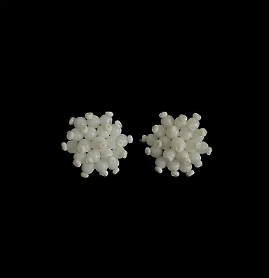 Vintage Costume Jewellery Clip On Earrings White Cluster Round 50s 60s • £9.99