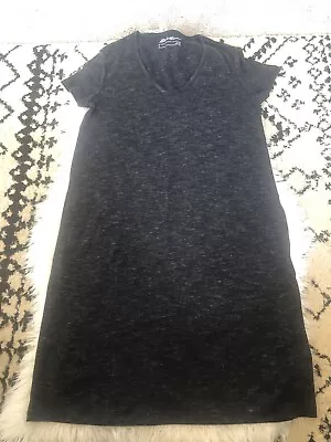 EDDIE BAUER Dress Womens Size M Black Grey V-Neck Short Sleeve Side Pockets. E6 • $16.99