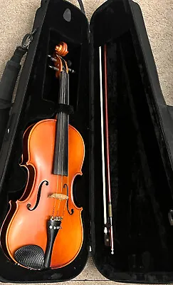 $114.99 • Buy Knilling Bucharest Viola String Instrument 3105SH 15” W/Travel Case, Bow, Extras