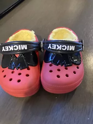 Crocs Classic Lined Disney Red Mickey Mouse Slip On Shoes Clogs Size C 7 • $10