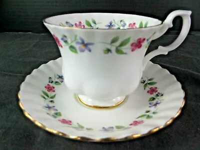 Royal Albert Bone China England Footed Tea Cup And Saucer Pansies With Gold Gilt • $14.99