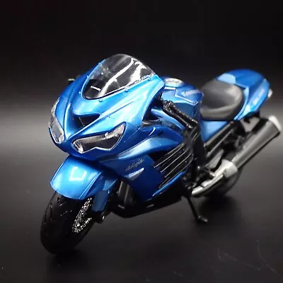Kawasaki Ninja Zx 14r Bike Motorcycle 1/18 Scale Diorama Diecast Model Bike • $11.99