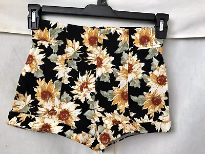 PAC SUN L.A. HEARTS High-Waisted & Back Zipper Sunflower🌻 Shorts Size 1 NWOT • $8.50