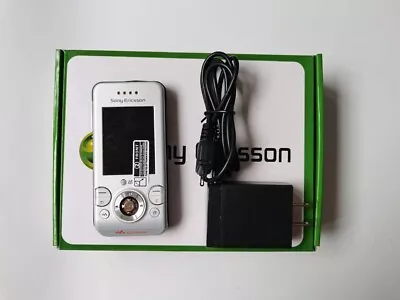 Sony Ericsson W580i - Style White Unlocked 2G Netwroks Keyboard Phone2G • $59