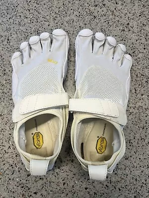 Vibram Fivefingers Women's KSO Vintage Running Shoe (White) Size 38 EU 7-7.5 US • $35