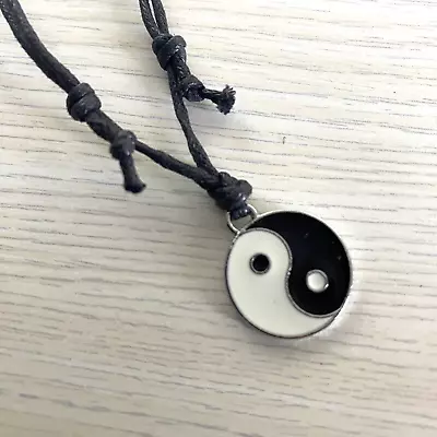 1 X Adjustable Chinese Yin Yang Sign 19mm Charm Pendant Necklace With Wax Cord • £4.50