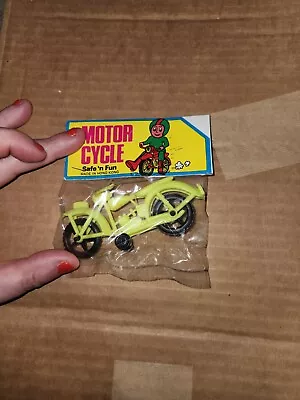 Vintage Mini Plastic Motorcycle Highlighter Yellow • $1