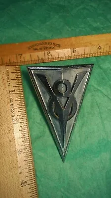 BG72 Ford V8 Radiator Grill Emblem Vintage 1934 #18221 FORD PASSENGER CARS • $199.99