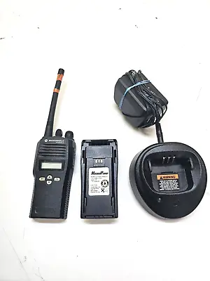 Motorola CP200 XLS 146-174 MHz VHF Two Way Radio AAH50KDF9AA5AN • $109.99