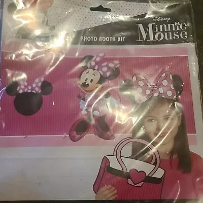 DISNEY MINNIE MOUSE PHOTO BOOTH KIT 1 BACKDROP 4 WEARABLES And 5 PROPS (T1) • $9.16