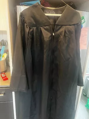 Oak Hall Graduation Gown 5' 6  - 5'8  • $20.99