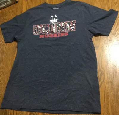 UConn Huskies T Shirt Size Large • $3