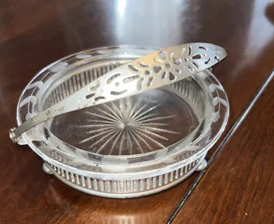 Middletown Silver Co Antique Silver Plate Handle Footed Condiment Glass Dish. • $18.99