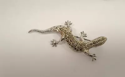 £4.99 • Buy VINTAGE Pretty Silvertone Faux Marcasite Large Lizard/Gecko BROOCH