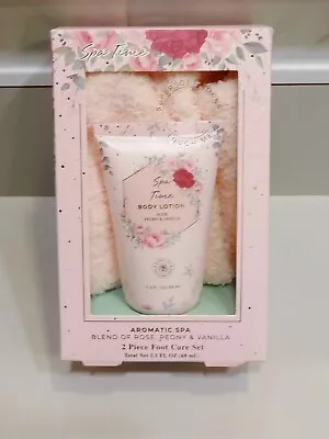 New SPA TIME 2 PIECE FOOT CARE SET Aromatic Rose Vanilla Body Lotion Pink Socks • $14.99