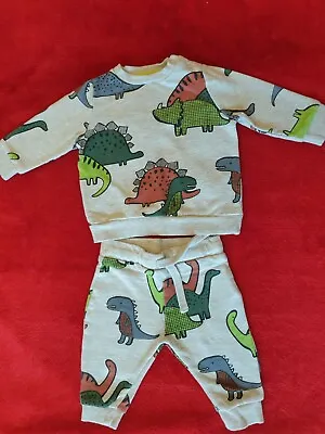 Baby Boys Jogging Top And Bottoms Size Upto 3 Months F&F Excellent Condition • £2.99