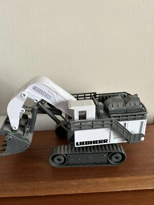 £29.99 • Buy Siku Liebherr R9800 Mining Excavator 1/87 Scale Boxed