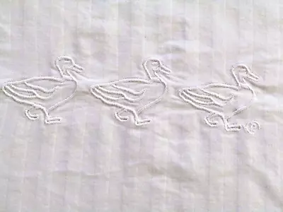 The Peabody Signature Embroidered Ducks White Pillowcase 17½ X 23 Made In Italy • $16.99