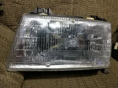 Used Saab 9000 Headlight Assembly LH Left Driver Side Fits 1986 To 1989 • $130