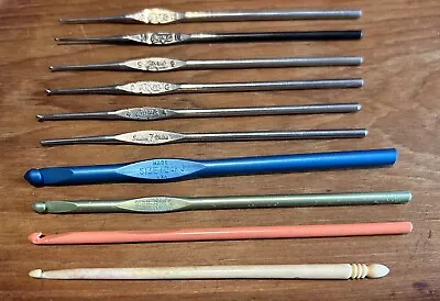 VTG Crochet Hooks Lot Of 10 ~ Boye (6) ~ Susan Bates (2) ~ Unknown (2) Nice! • $25