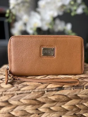 Kenneth Cole Reaction Large Leather Zip Around Wallet Wristlet Purse -Brown VGC • £28