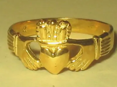 Vintage New 14K Solid Gold Claddagh Ring 1.9g Sz 6 • $190.80