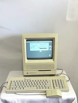 MACINTOSH SE/30 VINTAGE MAC APPLE COMPUTER  M5119 Tested/Working BUT SOLD AS-IS. • $795