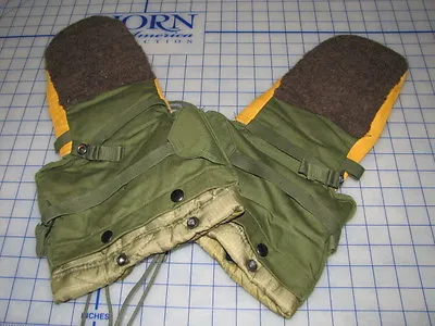 *mittens Arctic Medium NEW Extreme Cold Gloves W/ Liners 100% Genuine Military • $39.95