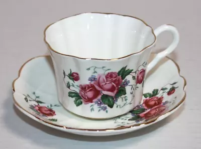 Vintage English Castle Bone China Teacup & Saucer Pink Roses Staffordshire • $6.99