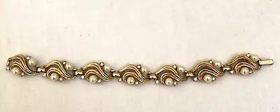 Vintage Trifari Bracelet Pearl Rhinestone Gold Tone Wavey Scroll 7  • $34.21