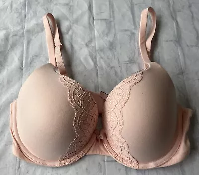 Victoria's Secret Body By Victoria Perfect Shape Pink Bra Size 34D Lined • $14.99