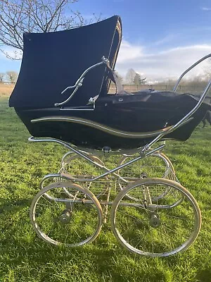 Wilson Coachbuilt Pram • £150