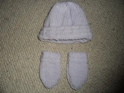 Hand Knitted Lilac Baby / Dolls / Premature Baby Hat & Mittens • £1.50