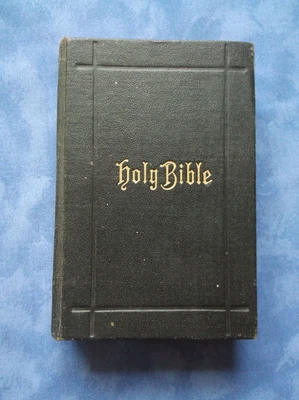£10 • Buy Vintage Eyre And Spottiswoode Bible