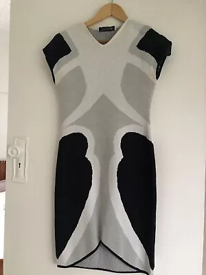 $50 • Buy SCANLAN THEODORE Crepe Knit Dress - Size Medium