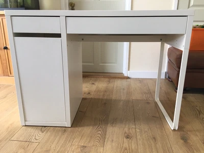 £15 • Buy IKEA Micke Desk - White